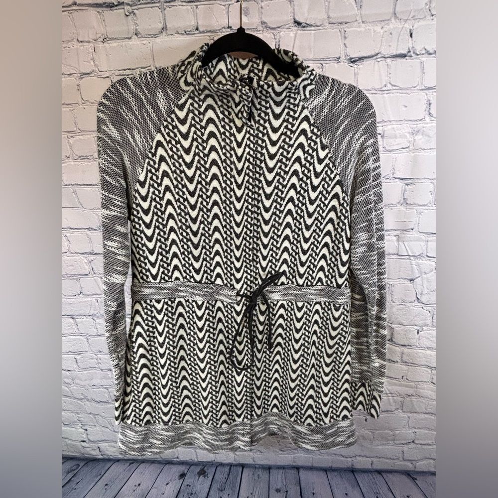 Skies are Blue Black White Boho Geo Zip Front Tie Waist Jacket Cardigan Size S